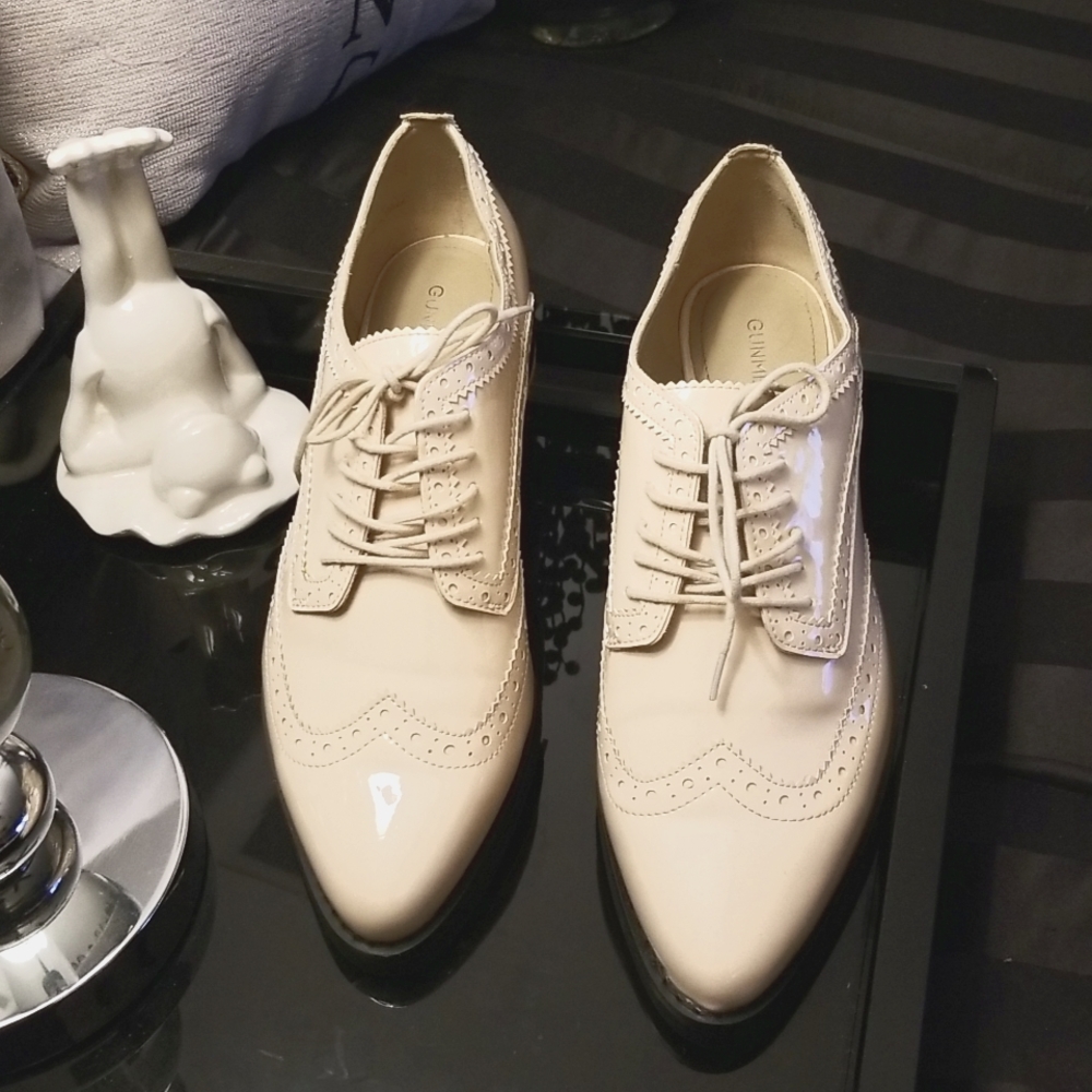 Gunmetal  Petal  Pink Patent Leather Oxfords.